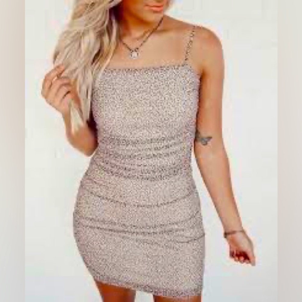 𝅺DOLLS Kill- Le Lis  Leopard ruched body con mini dress